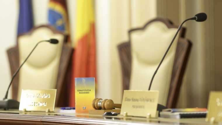 CCR a decis! Legea care taie pensiile și mărește vârsta de pensionare a magistraților e constituțională