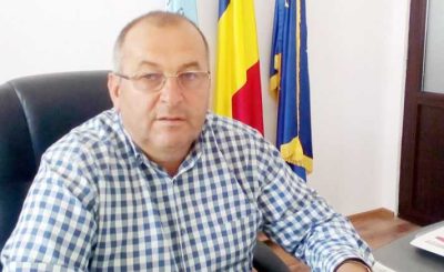 15-Vasile-Leau_primar_boteni-1298