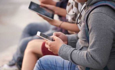telefoane-retele-sociale